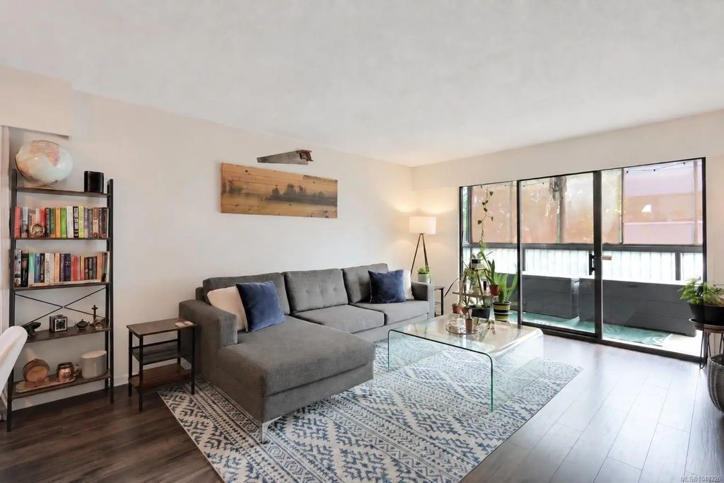 1101 Hilda St 210, Victoria