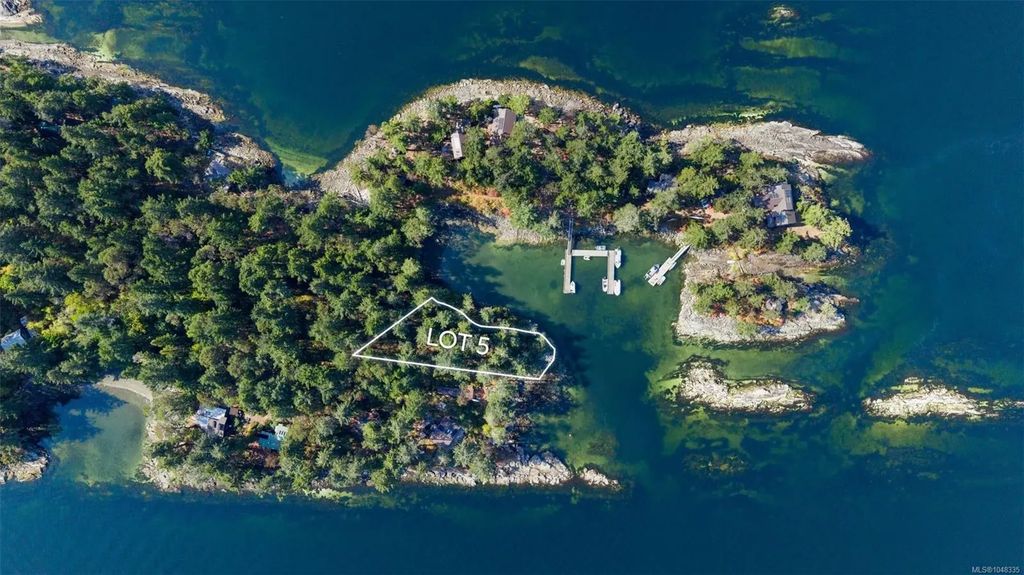5 Wise Island, Gulf Islands