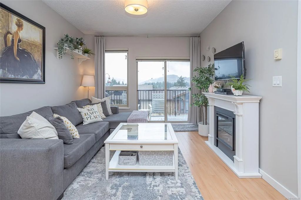 3240 Jacklin Rd 402, Langford