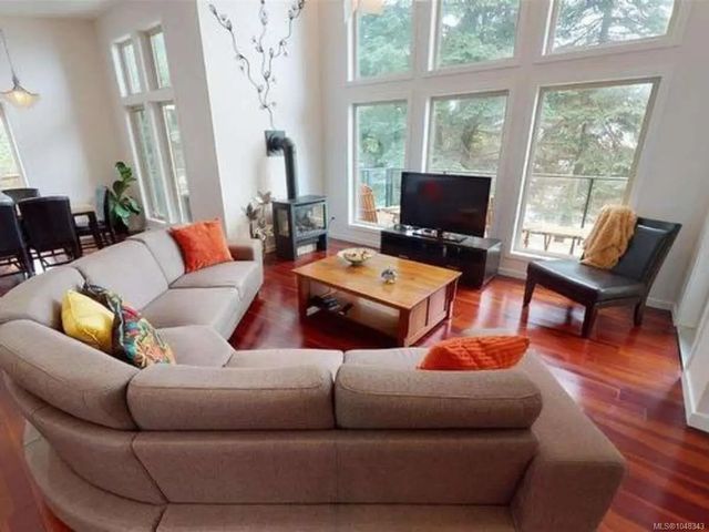 3 of 35 - 733 Berry Point Rd, Gabriola Island, BC