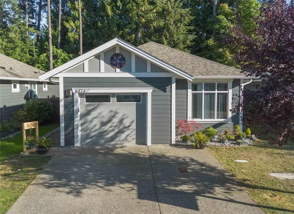 6373 Shambrook Dr, Sooke