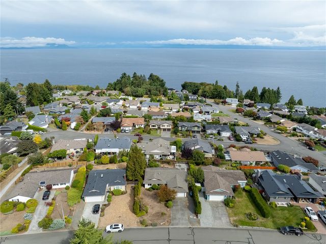 5 of 46 - 6218 Groveland Dr, Nanaimo, BC