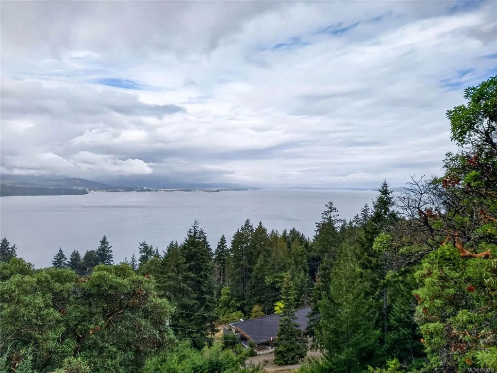 321 Collins Rd, Salt Spring