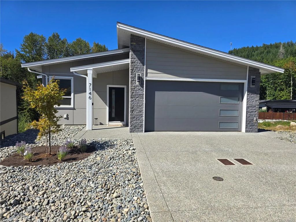 7146 Elkridge Rd, Lake Cowichan