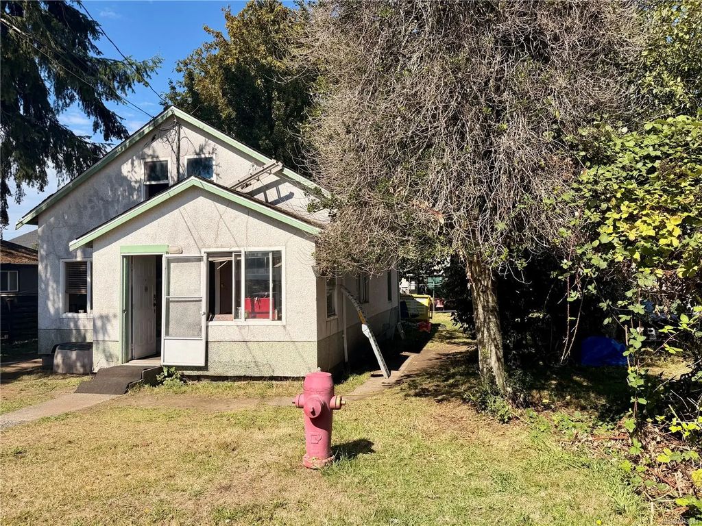 1600 17th Ave, Campbell River