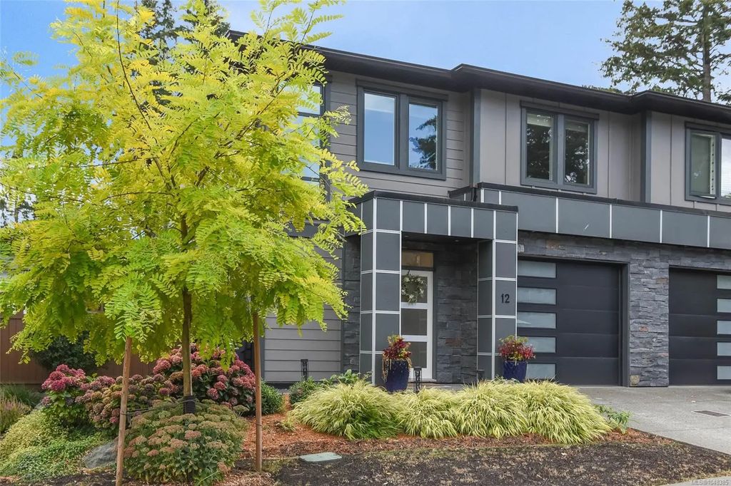 468 Anderton Rd 12, Comox