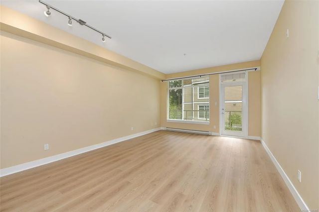 2 of 33 - 611 Goldstream Ave 205, Langford, BC