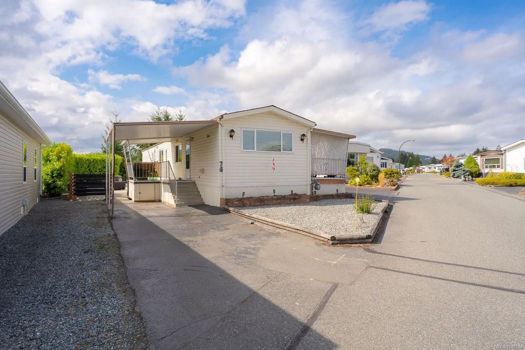 6325 Metral Dr 76, Nanaimo