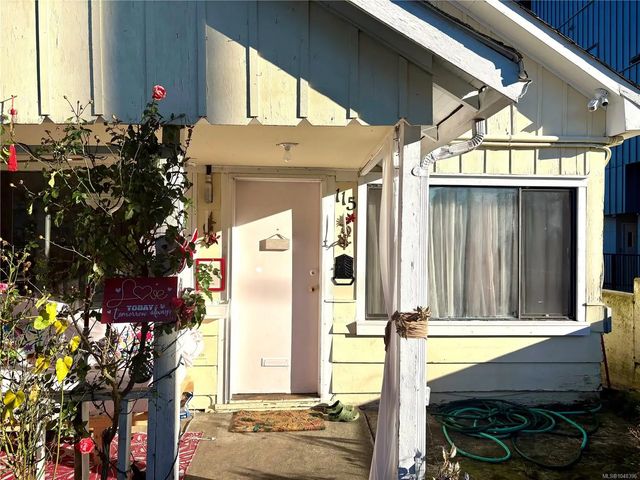 2 of 38 - 115 Haliburton St, Nanaimo, BC