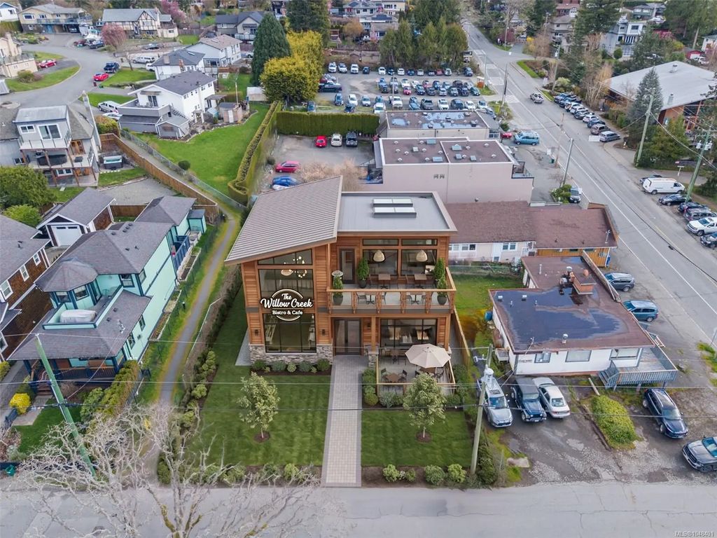 7221 Peden Lane, Central Saanich