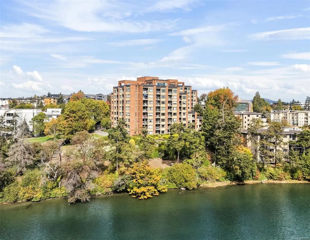 103 Gorge Rd E 104, Victoria