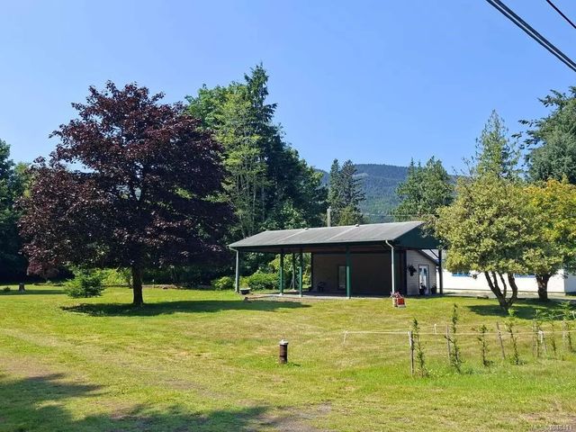 4 of 19 - 955 Despins Rd, Sayward, BC