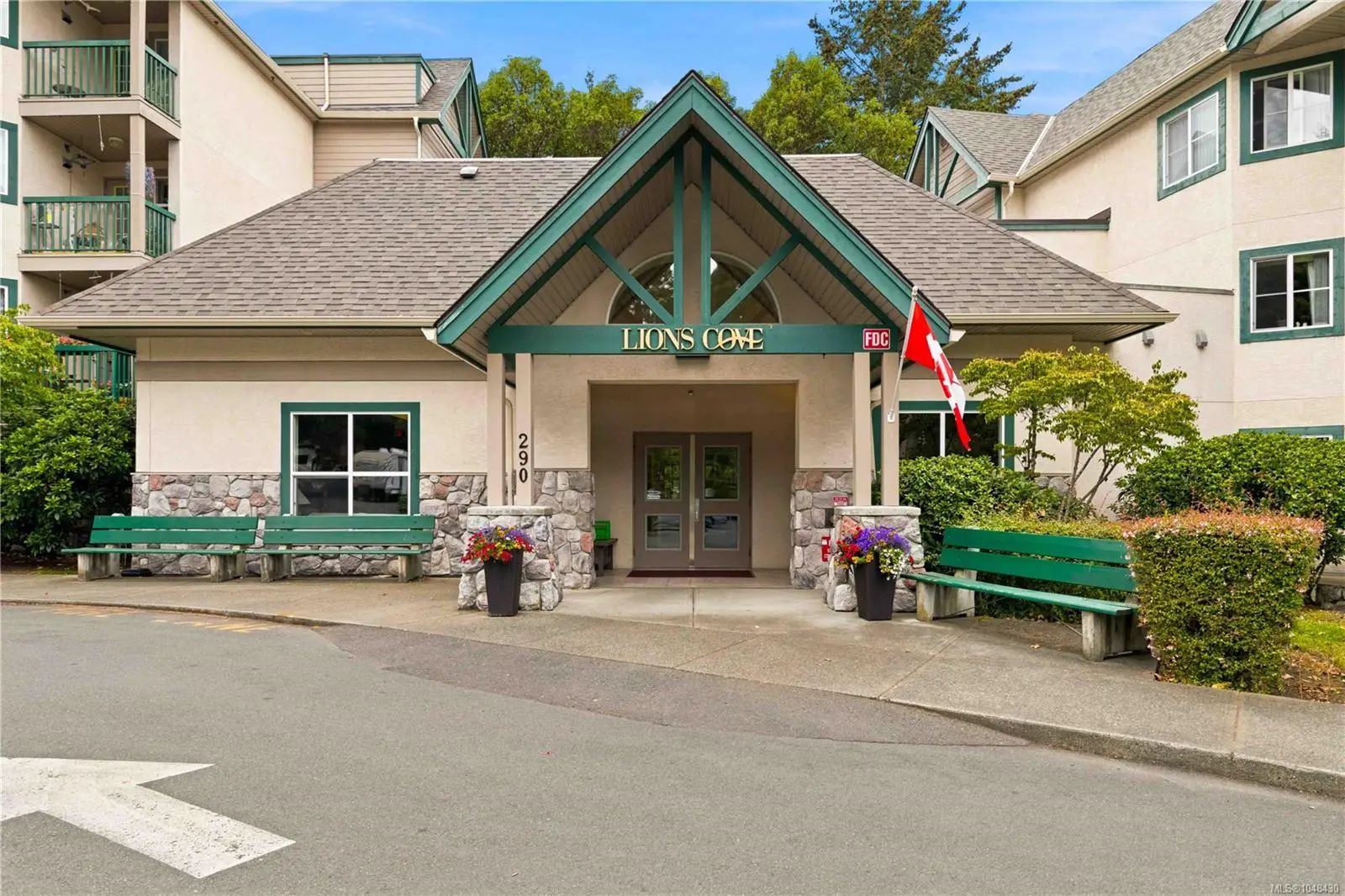 View Royal Homes for Sale in the neighborhood of  in the Zipcode of V9B 1G5