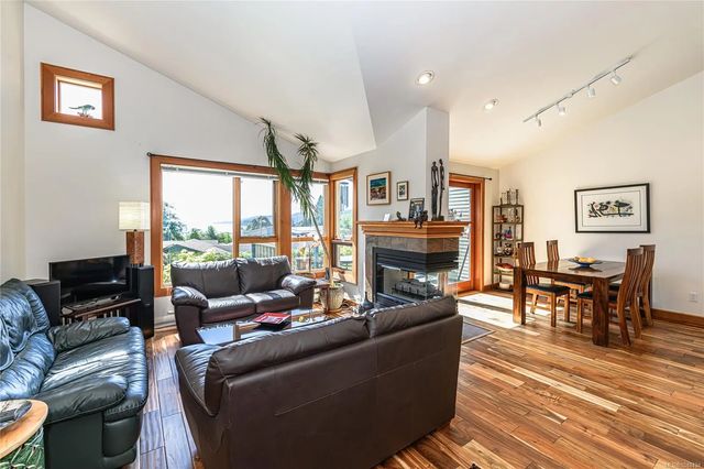 3 of 44 - 133 Corbett Rd 20, Salt Spring, BC