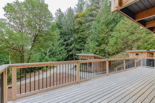 4 of 57 - 384 Roland Rd, Salt Spring, BC