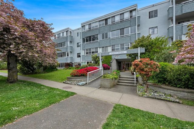 2 of 46 - 1050 Park Blvd 201, Victoria, BC