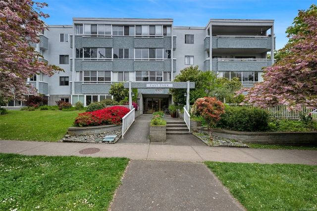 5 of 46 - 1050 Park Blvd 201, Victoria, BC