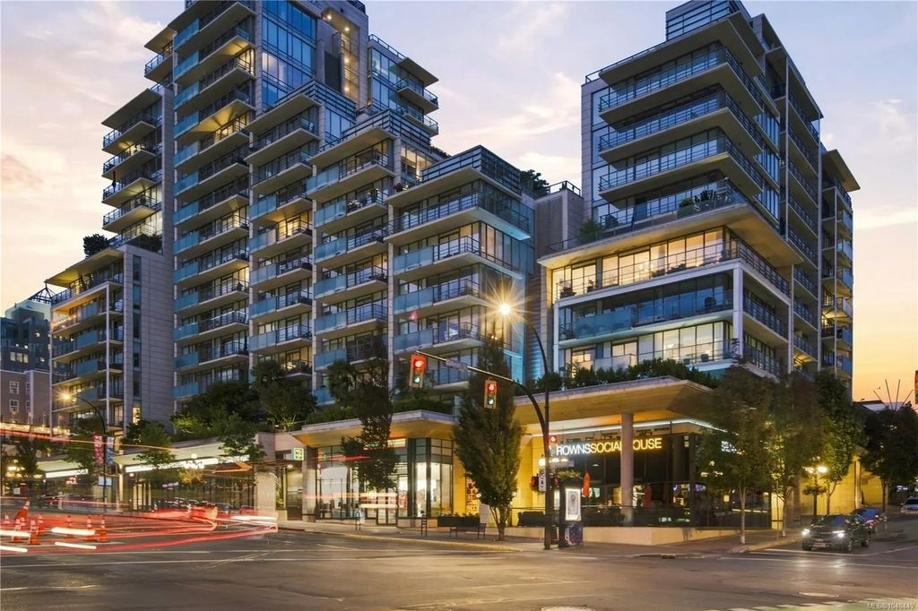 708 Burdett Ave 606, Victoria