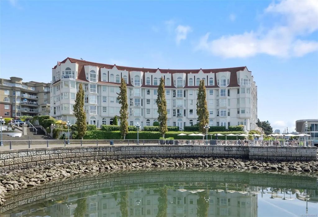 10 Paul Kane Pl 318, Victoria
