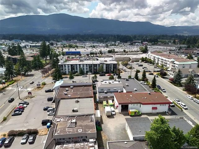4 of 9 - 4146 Departure Bay Rd, Nanaimo, BC