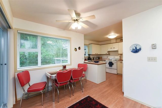 4 of 43 - 137 Port Augusta St 305, Comox, BC