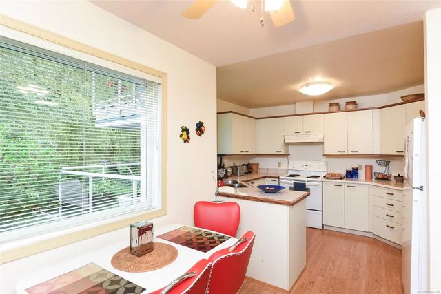 5 of 43 - 137 Port Augusta St 305, Comox, BC