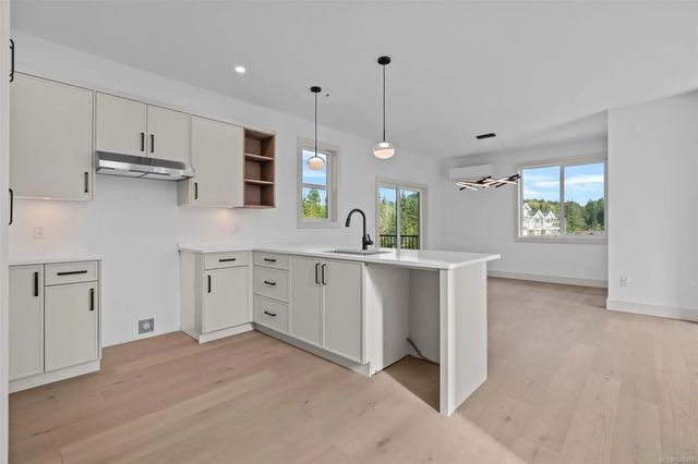 2 of 40 - 571 Bezanton Way 1, Colwood, BC