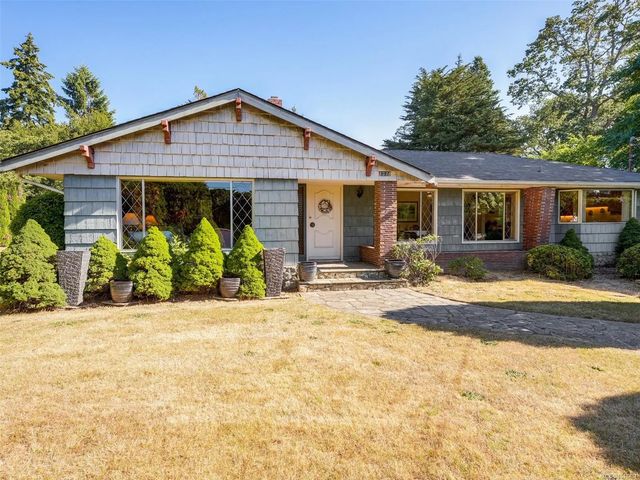 3 of 44 - 1716 Feltham Rd, Saanich, BC