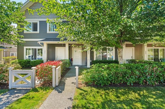 1675 Crescent View Dr 302, Nanaimo