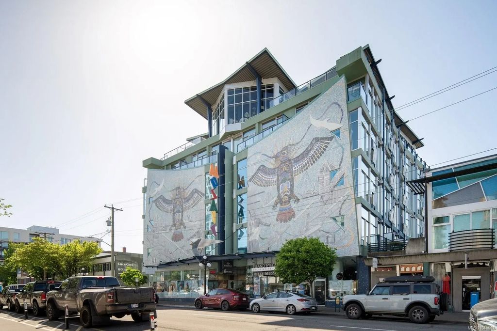 1061 Fort St 511, Victoria