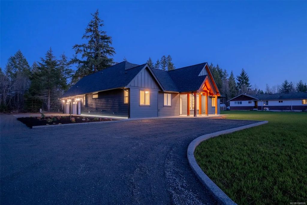 6537 Fayette Rd, Port Alberni