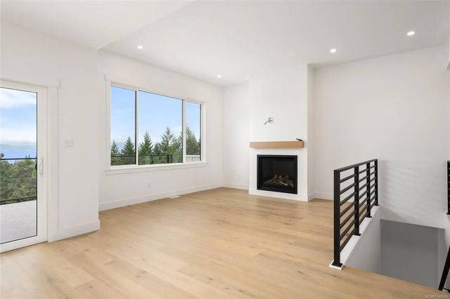 5 of 52 - 4949 Dixon Lane, Lantzville, BC