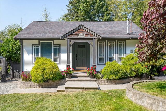 2971 Oak St, Chemainus