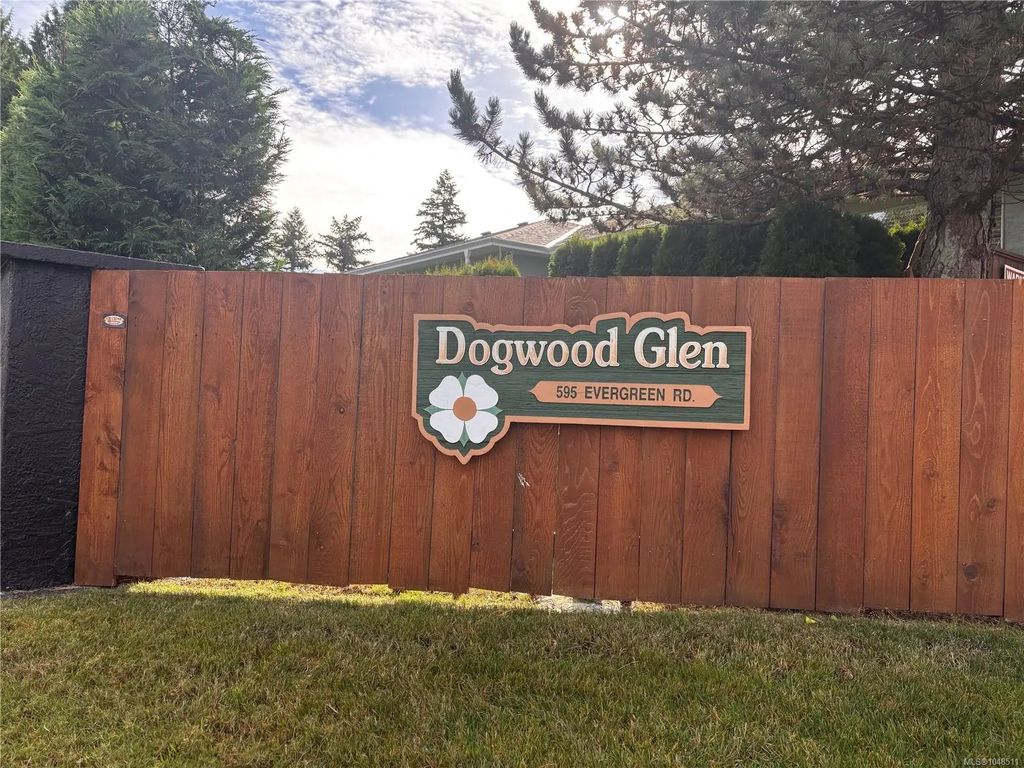 595 Evergreen Rd 13, Campbell River
