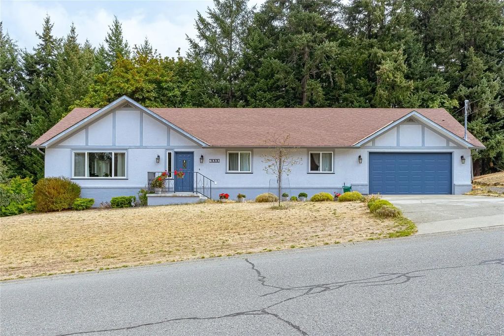6333 Highwood Dr, Duncan