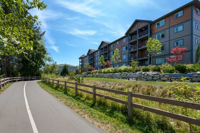 2 of 14 - 1944 Riverside Lane 310, Courtenay, BC