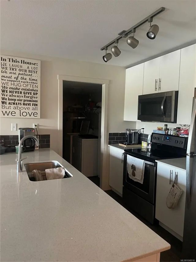 4 of 14 - 1944 Riverside Lane 310, Courtenay, BC