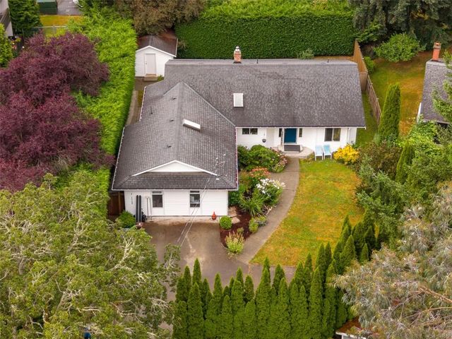 3 of 63 - 1215 Stelly's Cross Rd 2, Central Saanich, BC