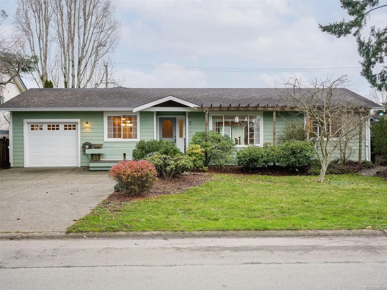 Residential Real Estate for Sale located in the neighborhood of Duplex Strata, in the city of Sidney, BC