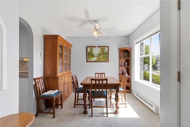 5 of 27 - 4073 Blackberry Lane 4, Saanich, BC
