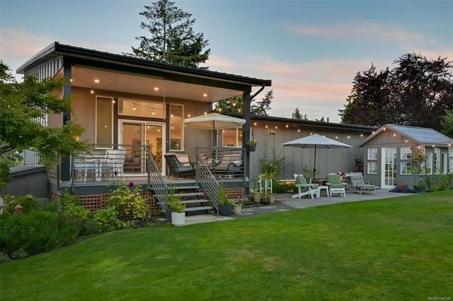 2 of 77 - 8566 Moxon Terr, North Saanich, BC