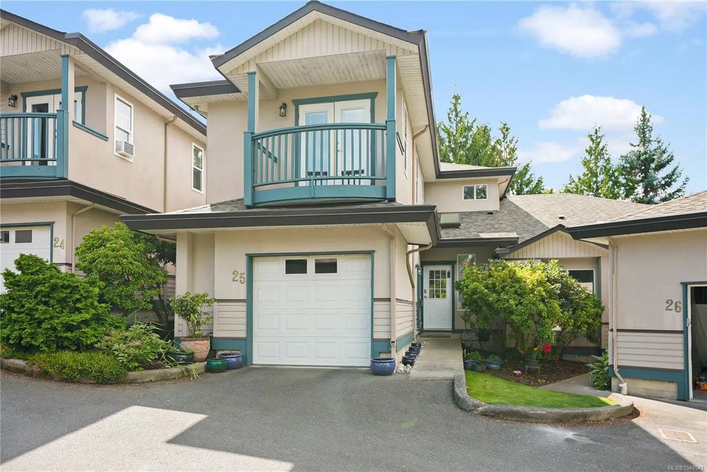 4525 Wilkinson Rd 25, Saanich