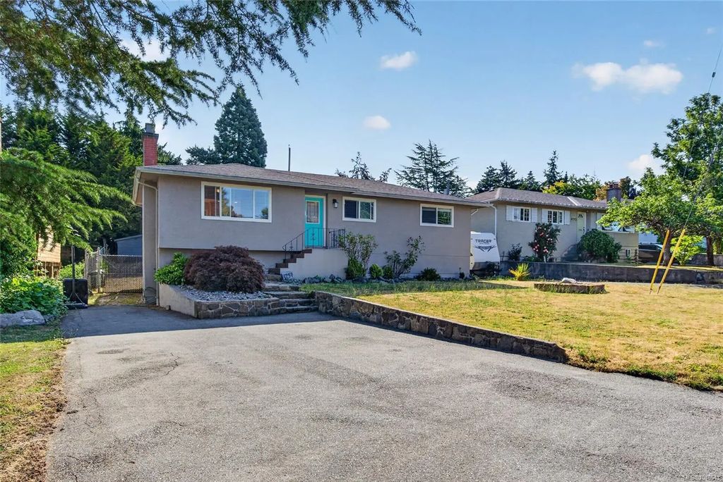 4257 Carey Rd, Saanich