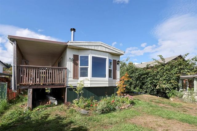 4 of 42 - 5580 Horne St, Union Bay, BC
