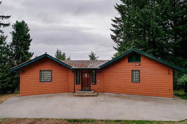 2 of 18 - 190 Seymour Hts, Salt Spring, BC