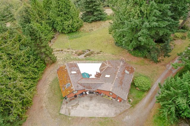 4 of 18 - 190 Seymour Hts, Salt Spring, BC