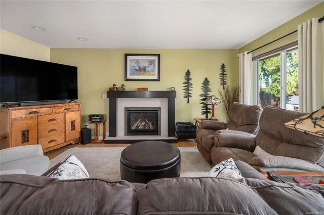 3 of 54 - 763 Doehle Ave, Parksville, BC