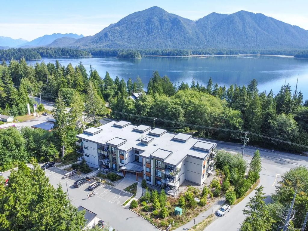700 Yew Wood Rd 302, Tofino