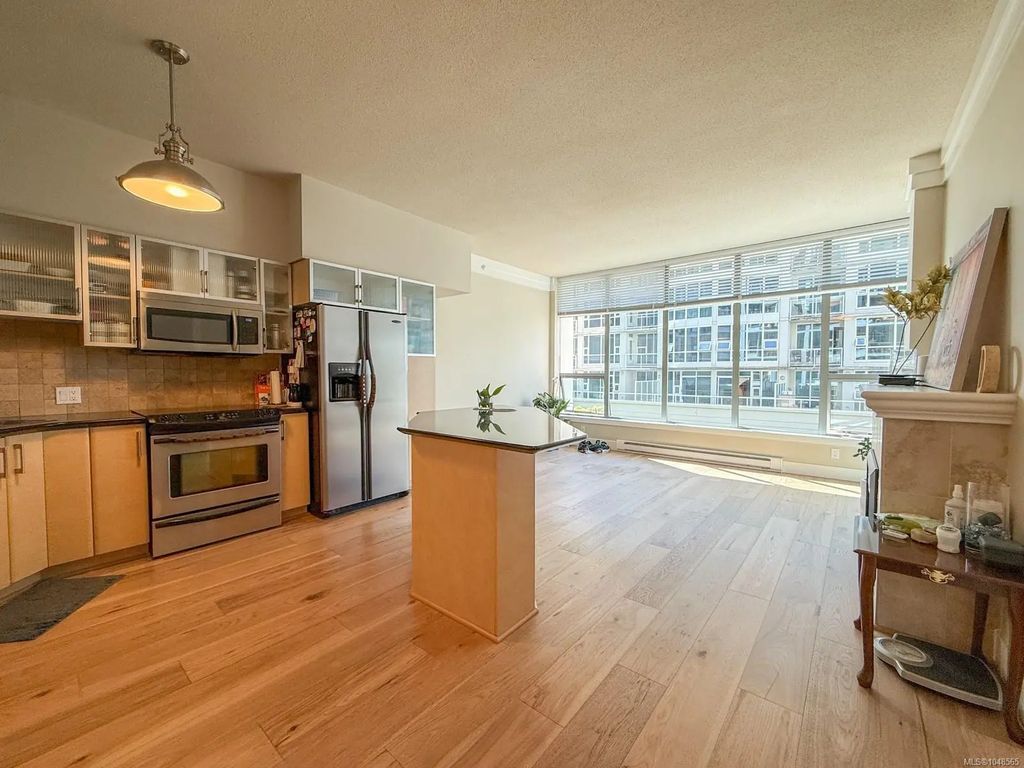 845 Yates St 303, Victoria