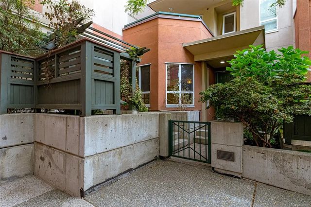 4 of 44 - 1015 Johnson St 106, Victoria, BC